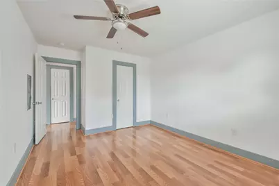 5320 Polk Street #10, Houston, TX 77023 - Photo 9