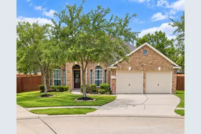 2324 Shadow Falls Lane, Pearland, TX 77584 - Photo 1