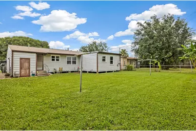 7113 Sycamore Drive, Galveston, TX 77551 - Photo 7