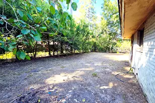 9935 Bertwood St, Houston, TX 77016 - Photo 43