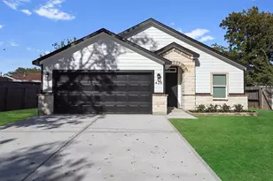 420 W Lobit St, Baytown, TX 77520 - Photo 1