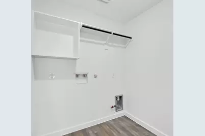 420 W Lobit Street, Baytown, TX 77520 - Photo 21