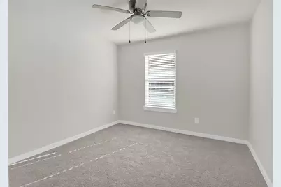 420 W Lobit Street, Baytown, TX 77520 - Photo 19