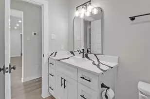 420 W Lobit St, Baytown, TX 77520 - Photo 17