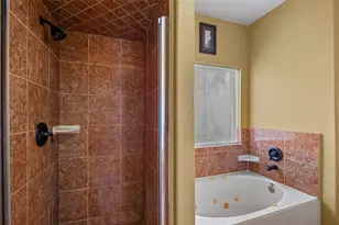 226 Persimmon Dr, Baytown, TX 77520 - Photo 17