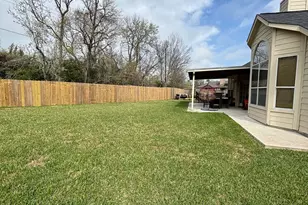 226 Persimmon Dr, Baytown, TX 77520 - Photo 21