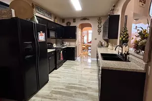 226 Persimmon Dr, Baytown, TX 77520 - Photo 11