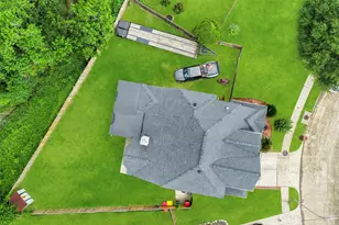 226 Persimmon Dr, Baytown, TX 77520 - Photo 25