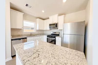 16322 Sweet Grove Drive, Conroe, TX 77303 - Photo 11