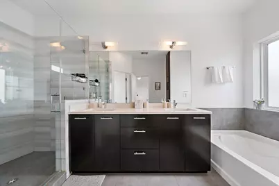 3002 Hawkins Street, Houston, TX 77003 - Photo 13