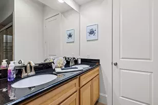 2208 Postoffice, Galveston, TX 77550 - Photo 19