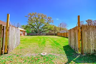 2801 Avenue I, Bay City, TX 77414 - Photo 47