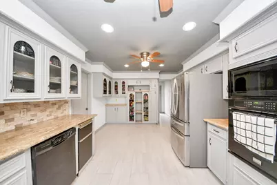 2514 Loganberry Circle, Seabrook, TX 77586 - Photo 3