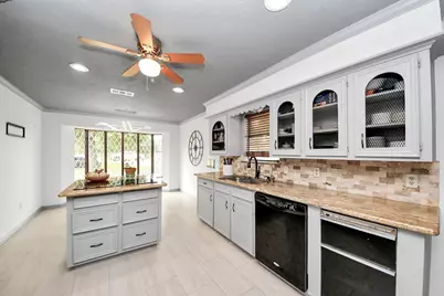 2514 Loganberry Circle, Seabrook, TX 77586 - Photo 13