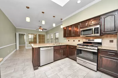 15818 Sweetwater Creek Drive, Houston, TX 77095 - Photo 11