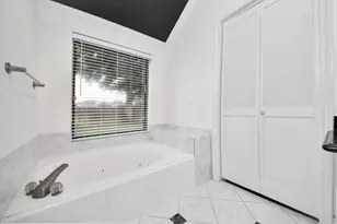 15818 Sweetwater Creek Dr, Houston, TX 77095 - Photo 31
