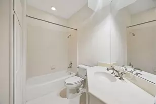 911 Birdsall St, Houston, TX 77007 - Photo 19