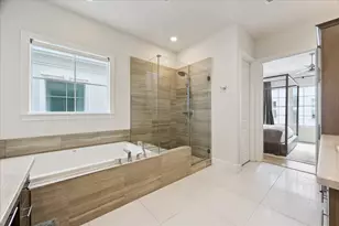 6108 Nicholas Grv Pl, Houston, TX 77055 - Photo 13
