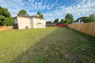 8202 Alabaster Dr, Houston, TX 77083 - Photo 3