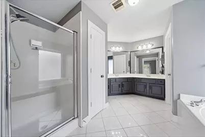 18 E Bonny Branch Street, The Woodlands, TX 77382 - Photo 21