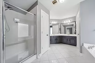 18 E Bonny Branch St, The Woodlands, TX 77382 - Photo 21