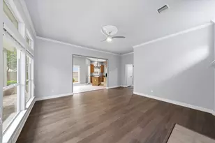 18 E Bonny Branch St, The Woodlands, TX 77382 - Photo 11