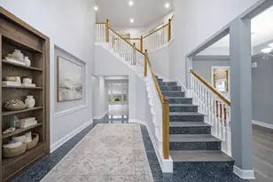 18 E Bonny Branch St, The Woodlands, TX 77382 - Photo 3