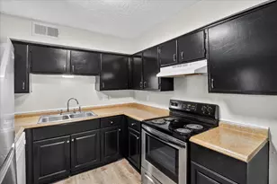 2311 71st St, Galveston, TX 77551 - Photo 9