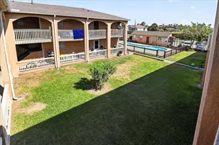 2311 71st St, Galveston, TX 77551 - Photo 37