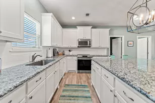 842 Sea Spray Dr, Crystal Beach, TX 77650 - Photo 21