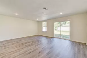 16813 Glen Eagle Dr N, Conroe, TX 77385 - Photo 25