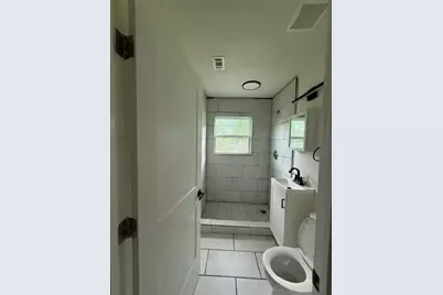 5950 Southville Street, Houston, TX 77033 - Photo 5