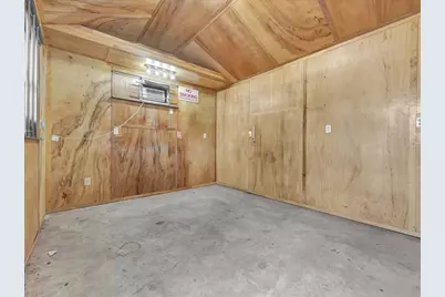 301 Whitehouse Oaks Street, Lufkin, TX 75901 - Photo 29