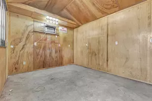 301 Whitehouse Oaks St, Lufkin, TX 75901 - Photo 29