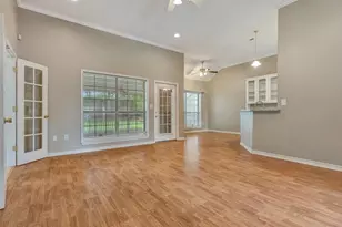 301 Whitehouse Oaks St, Lufkin, TX 75901 - Photo 9