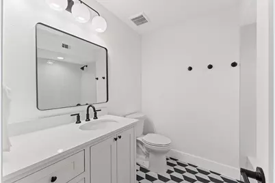 10607 Overbrook Lane, Houston, TX 77042 - Photo 21