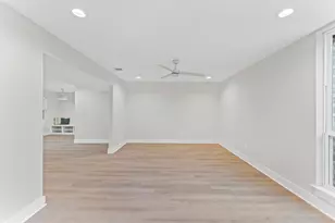 10607 Overbrook Ln, Houston, TX 77042 - Photo 9