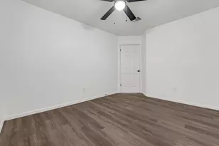 1502 Mabry Mill Rd, Houston, TX 77062 - Photo 21