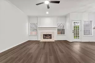 1502 Mabry Mill Rd, Houston, TX 77062 - Photo 9