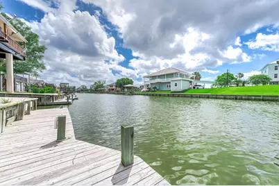 302 Palm Drive #CR776, Liverpool, TX 77577 - Photo 33