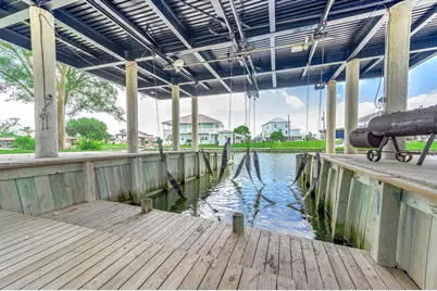 302 Palm Drive #CR776, Liverpool, TX 77577 - Photo 35