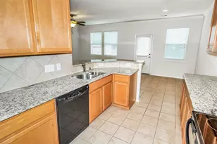 6475 Calgary Woods Ln, Katy, TX 77494 - Photo 9