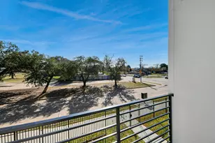 4802 Elysian St, Houston, TX 77009 - Photo 11