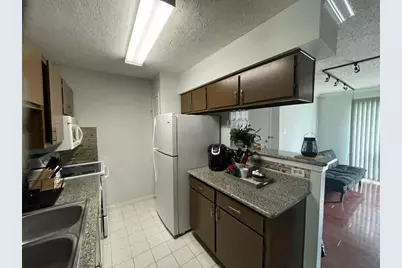 2750 Holly Hall Street #1014, Houston, TX 77054 - Photo 3