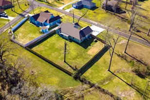 308 Resort Dr, Livingston, TX 77351 - Photo 33
