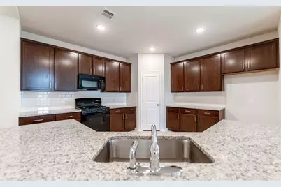 2710 Jasper Oaks Drive, Iowa Colony, TX 77583 - Photo 3