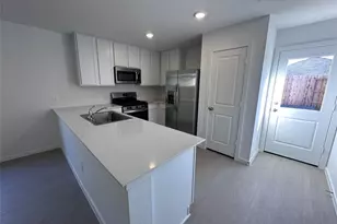 16727 Largetooth Aspen Ln, New Caney, TX 77357 - Photo 3