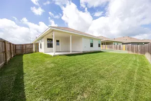 802 Legrand St, Brenham, TX 77833 - Photo 15