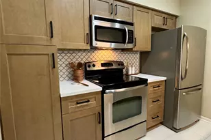 8055 Cambridge St, Houston, TX 77054 - Photo 11