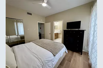 8055 Cambridge Street #19, Houston, TX 77054 - Photo 15